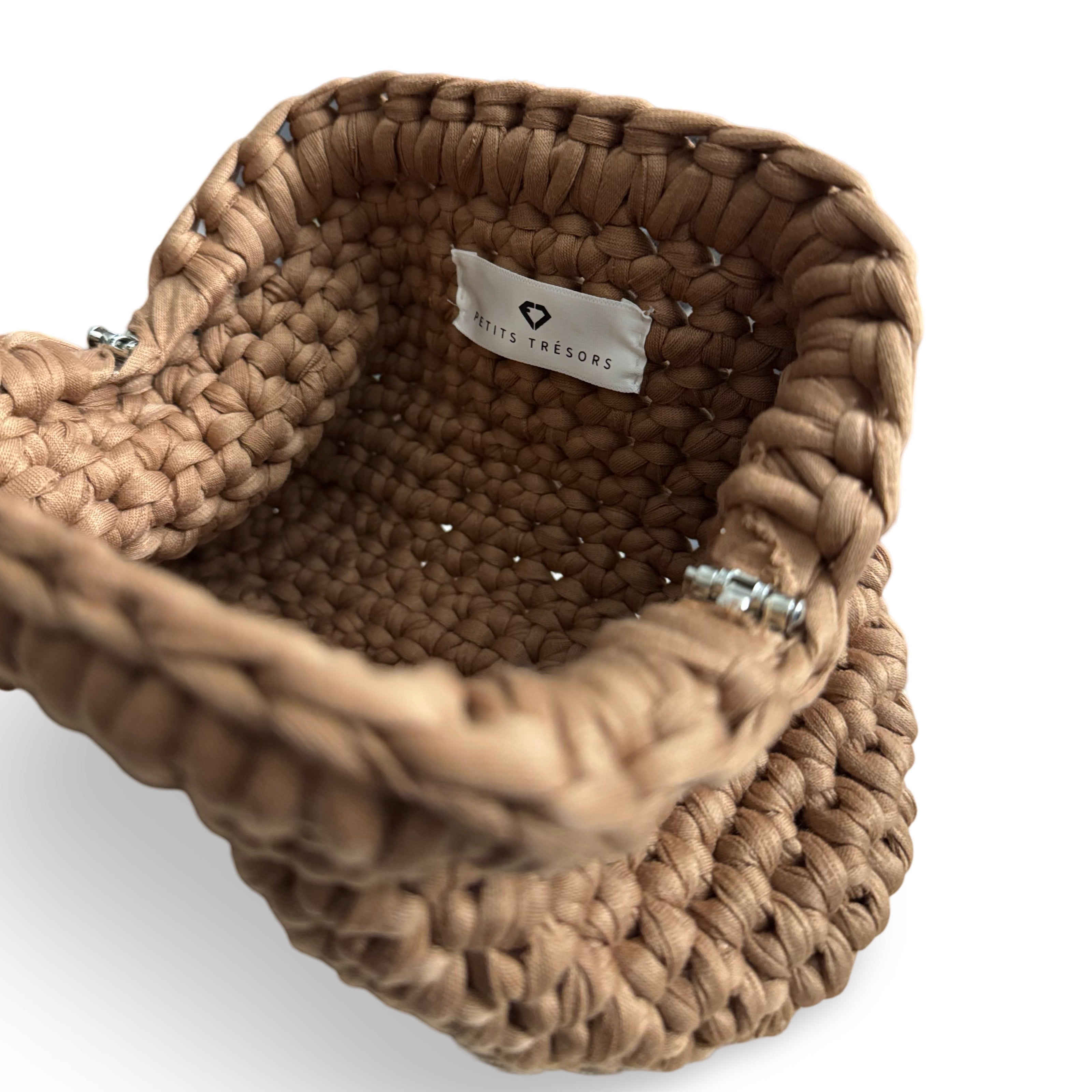 Cammel crochet