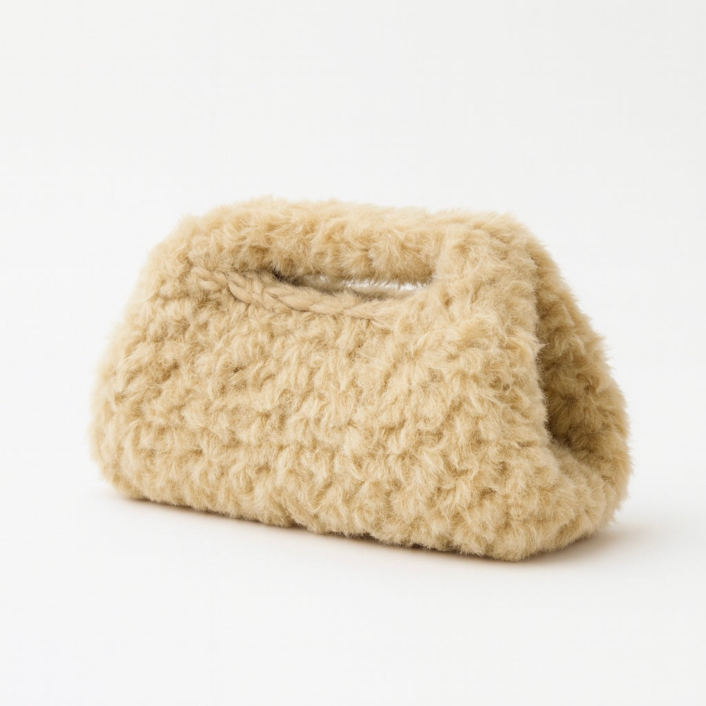 Peluche crochet beige