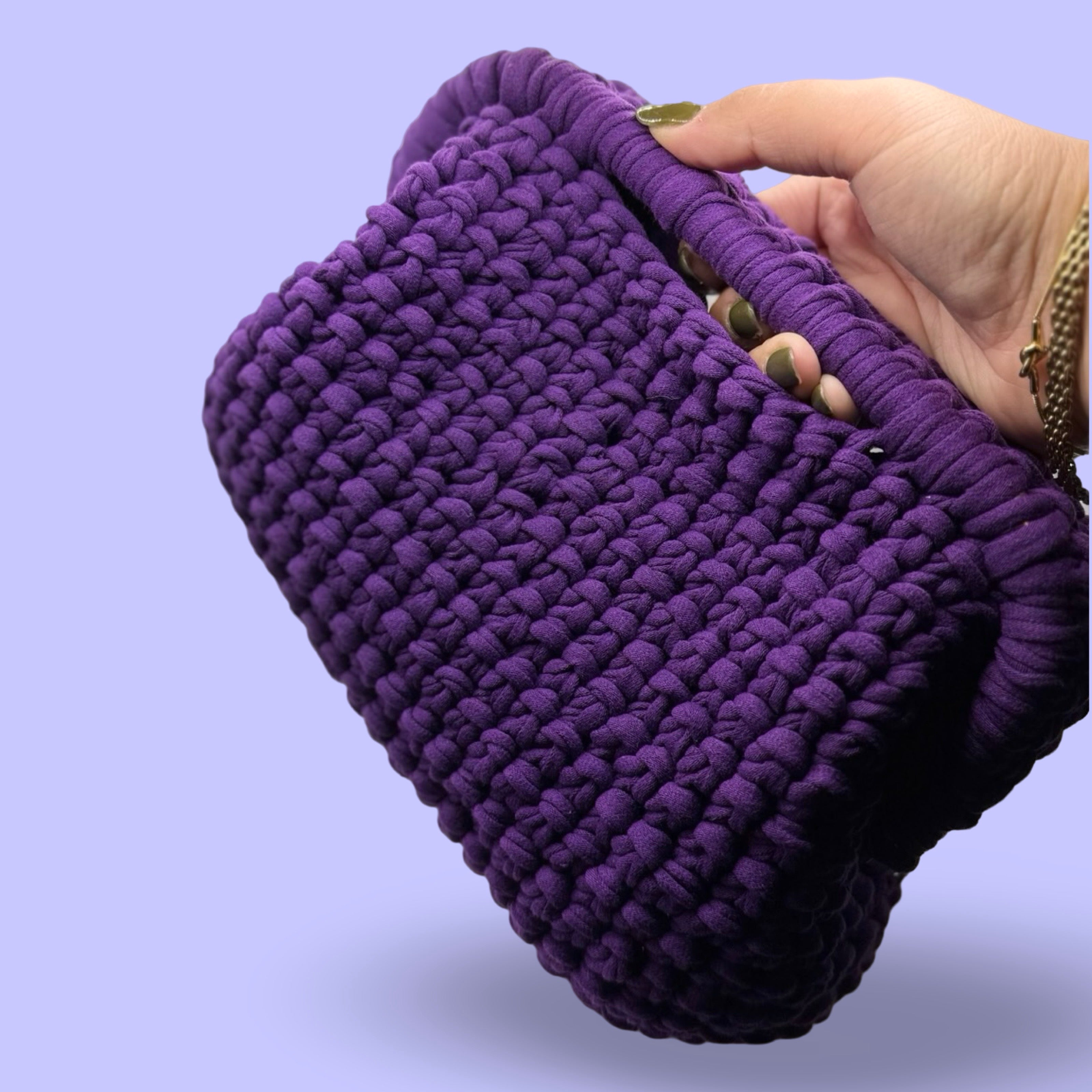 Violet crochet