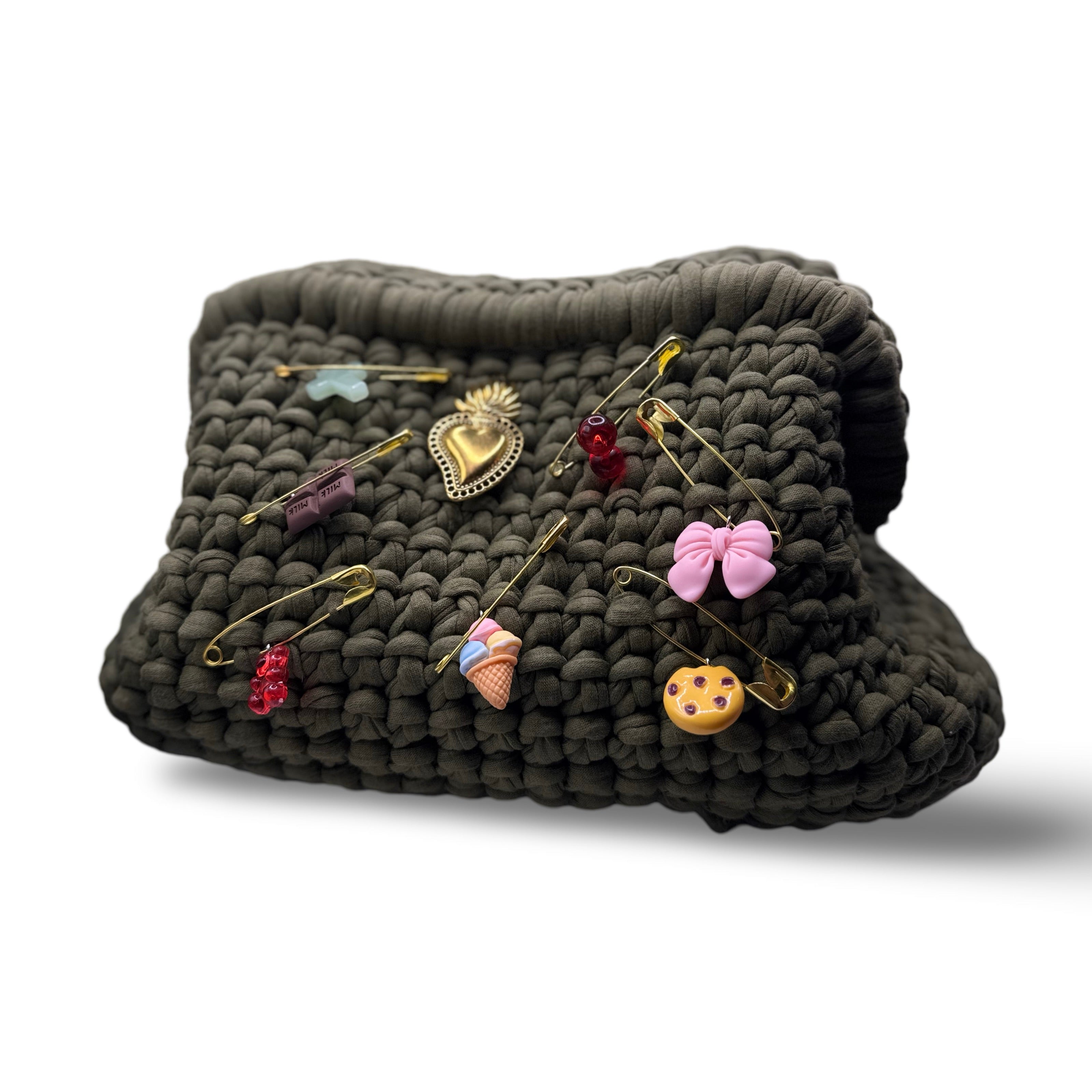 Crochet brat