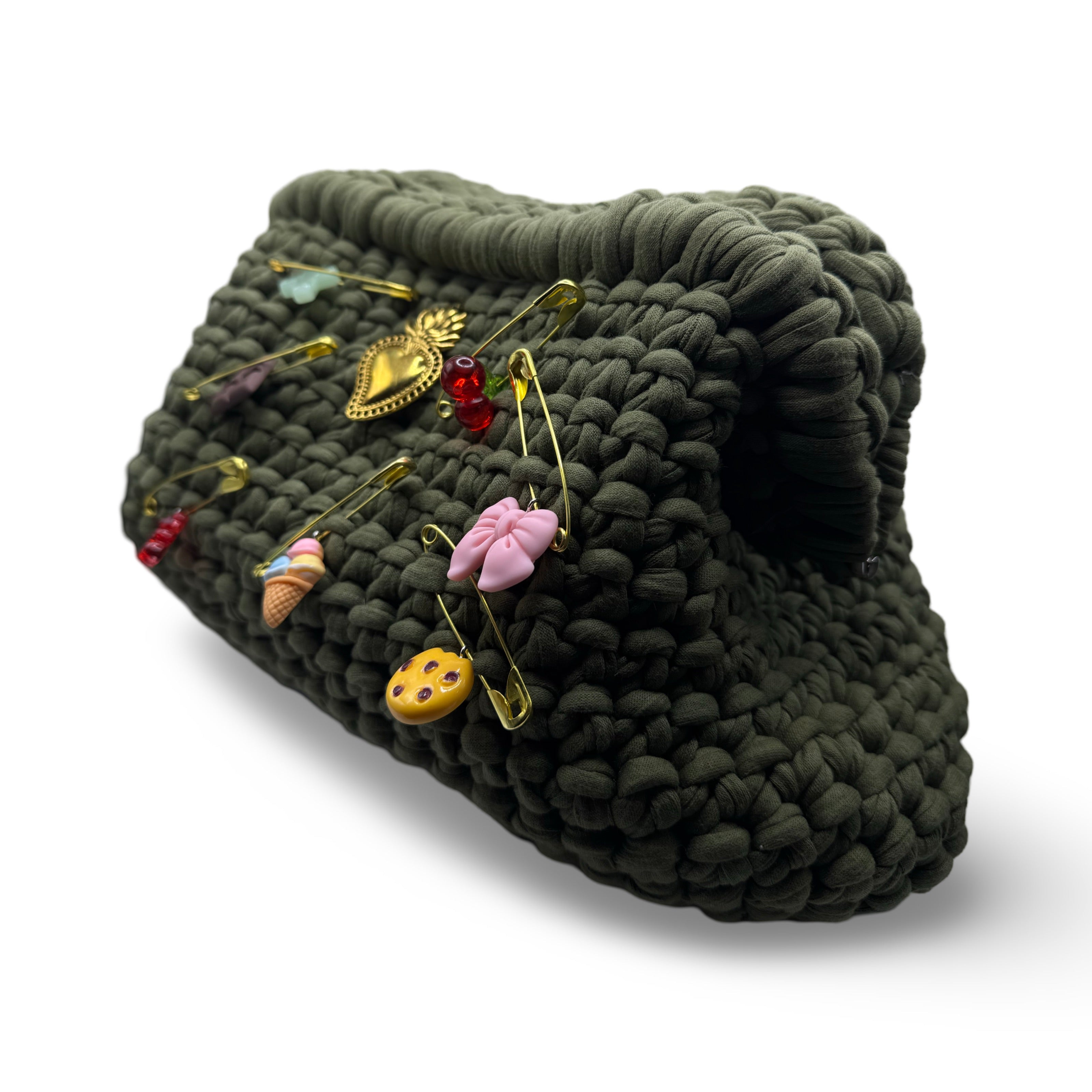 Crochet brat