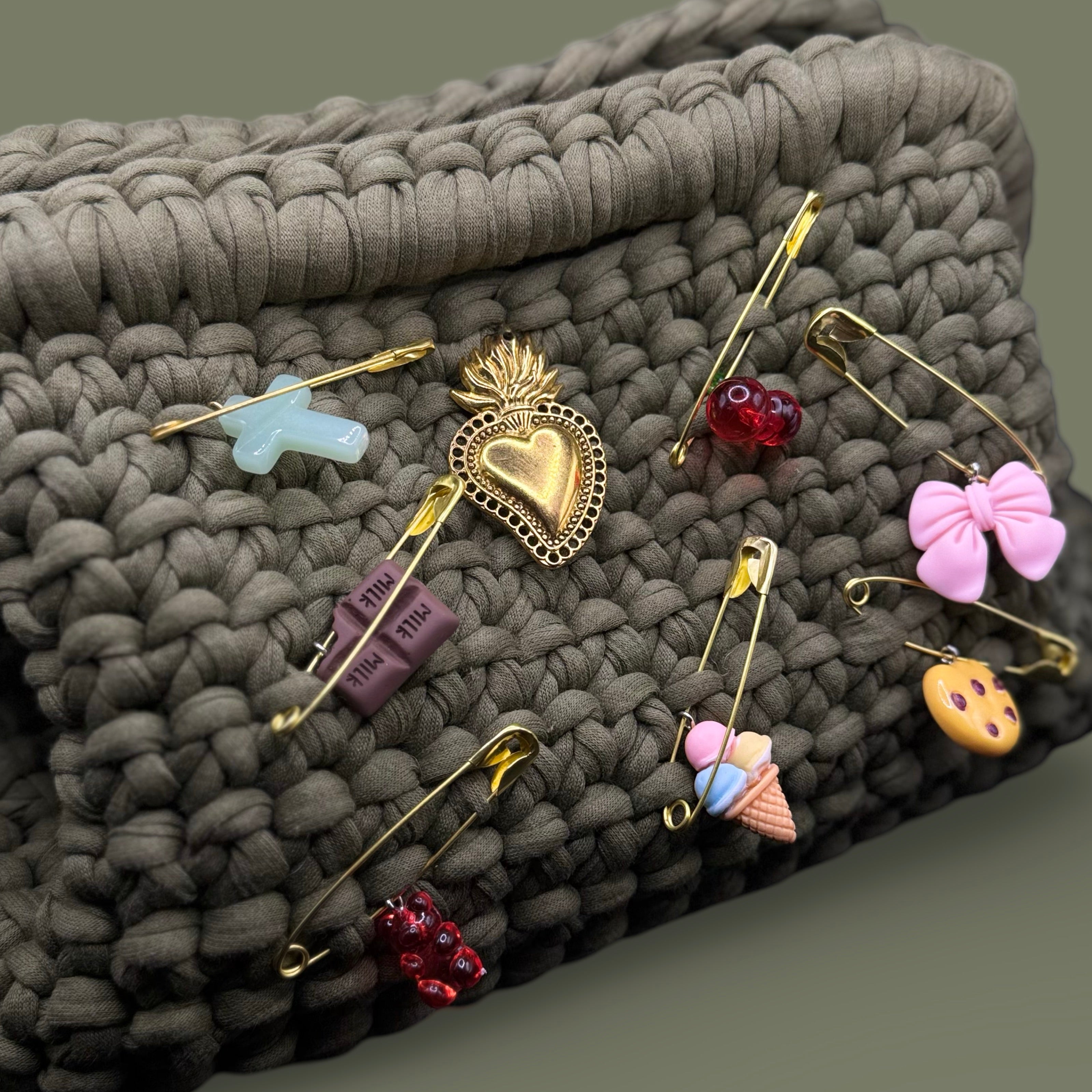 Crochet brat